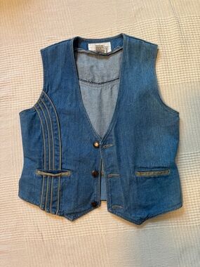 Vintage 1970s Western Denim Button Front Vest Contrast Yoke Small